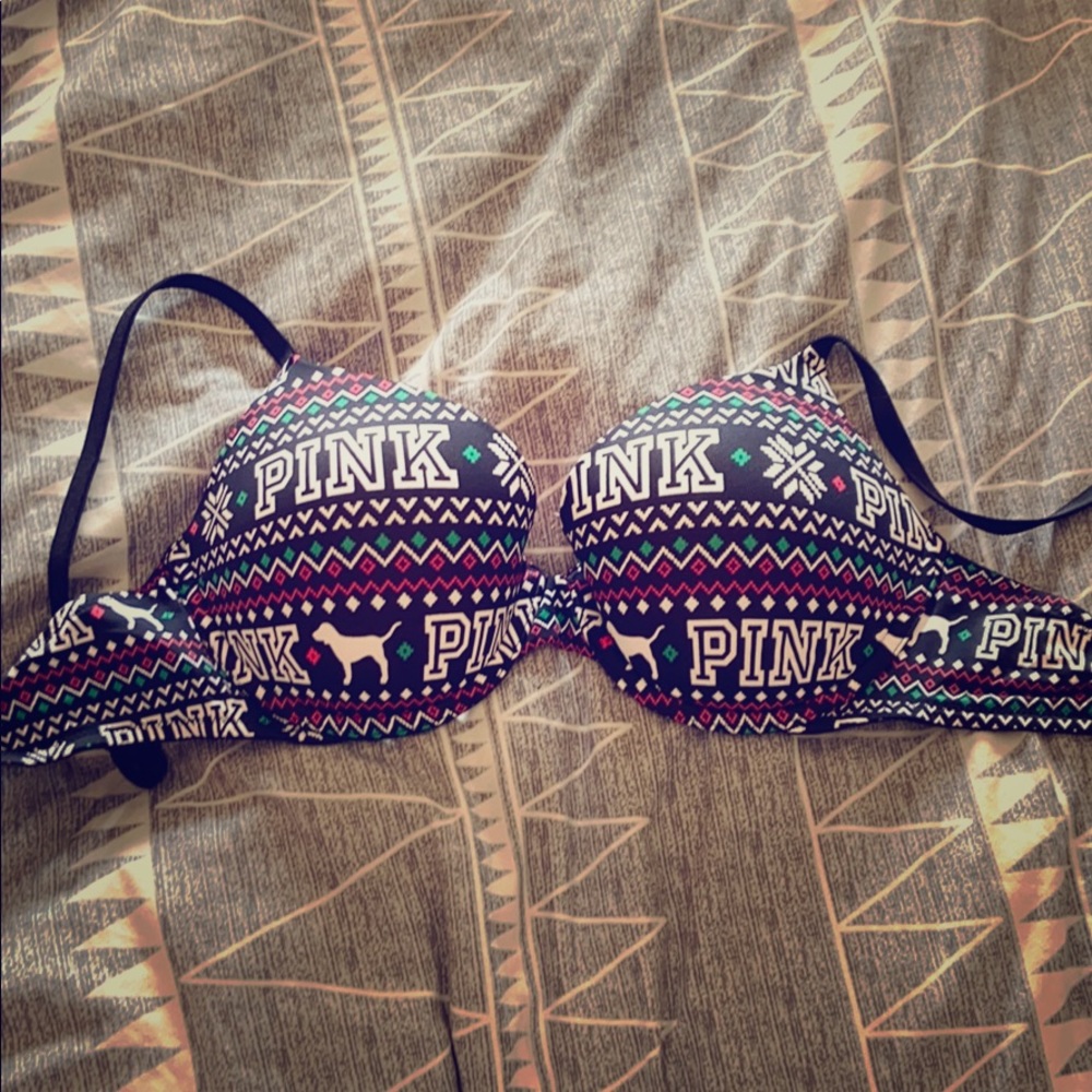 VS PINK where everywhere push up bra!